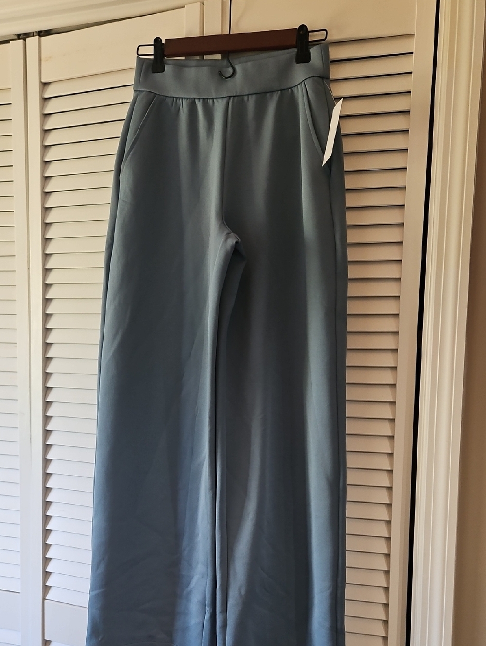 Beyond Yoga Wide-Leg Women’s Pants in Slate Blue